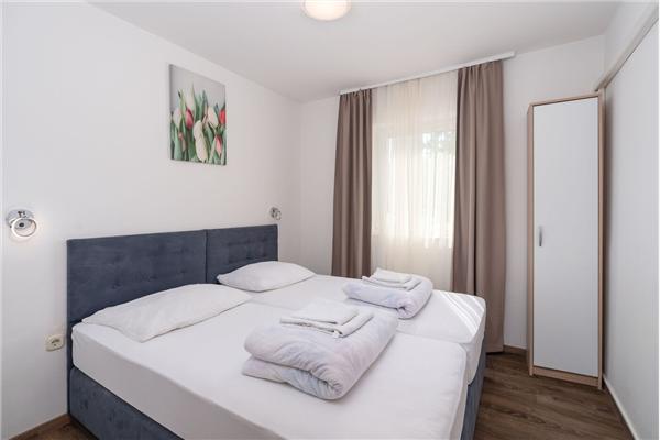 Apartment A12, for 4 persons