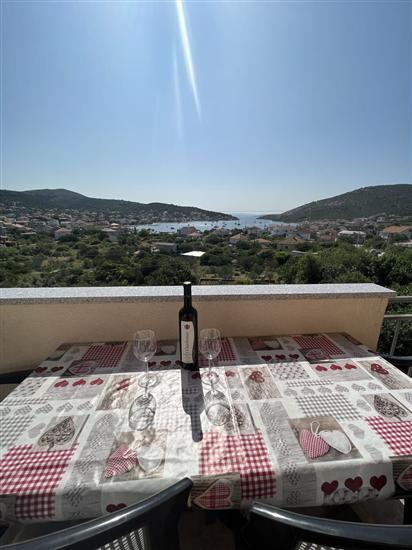 Apartment A2, for 4 persons