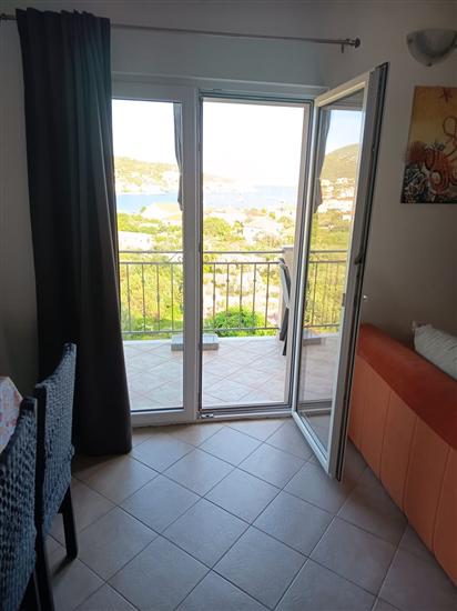 Apartment A2, for 4 persons