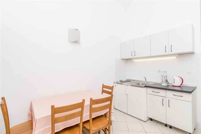 Apartman A4, na 3 osebe