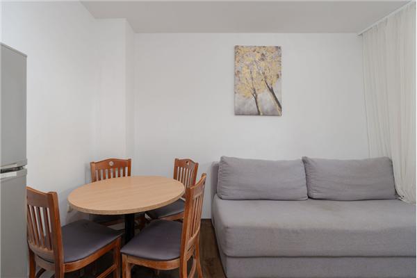 Apartment A8, for 6 persons