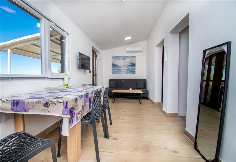 Apartment A1, for 4 persons