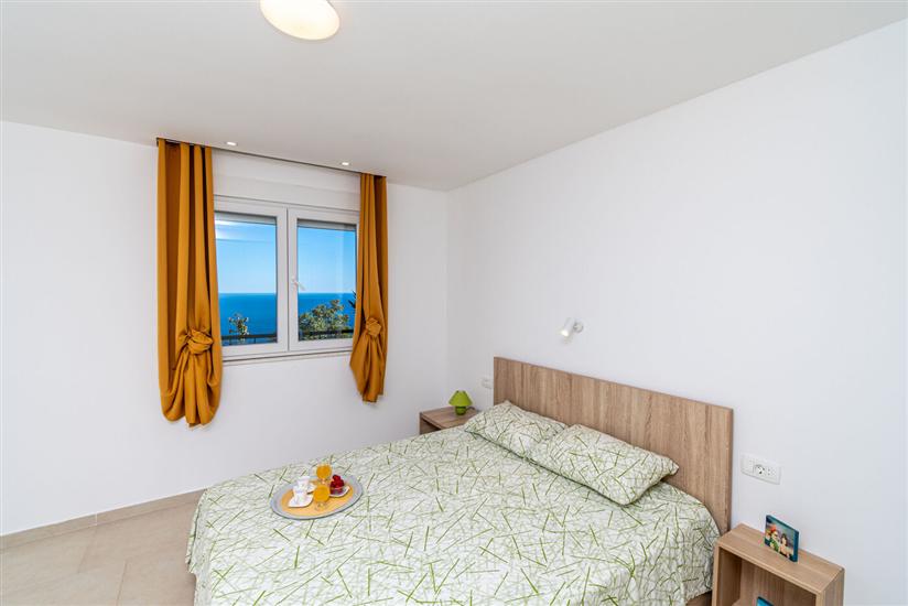 Apartment A9, for 4 persons
