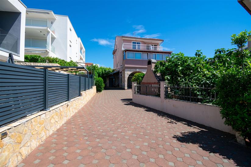 Apartmaji Bionda