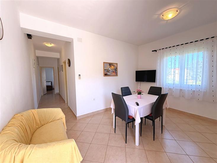 Apartment A1, for 4 persons