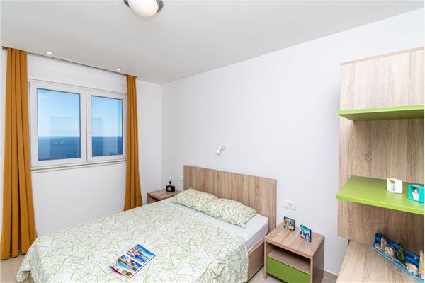 Apartment A10, for 3 persons