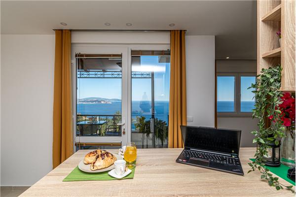 Apartment A10, for 3 persons