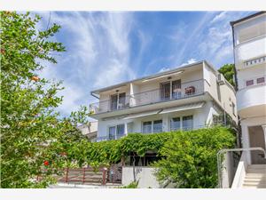 Apartment Mariolina Baska Voda, Size 70.00 m2, Airline distance to town centre 400 m