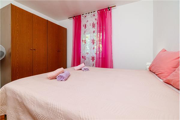 Apartment A1, for 6 persons