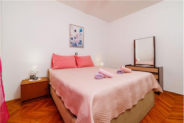 Apartment A1, for 6 persons