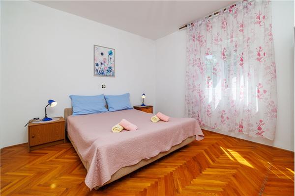 Apartment A1, for 6 persons