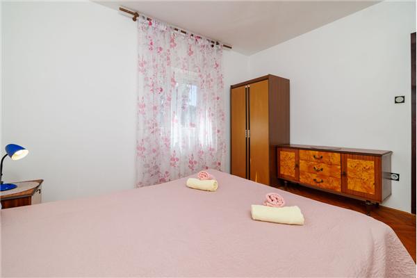 Apartment A1, for 6 persons