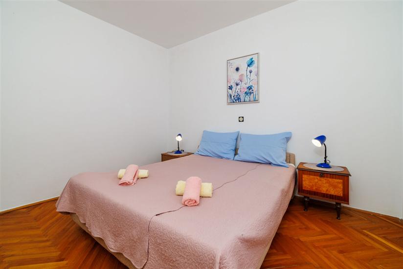 Apartment A1, for 6 persons