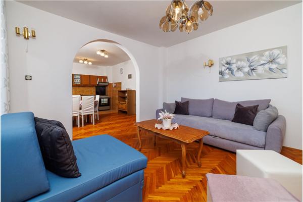 Apartment A1, for 6 persons