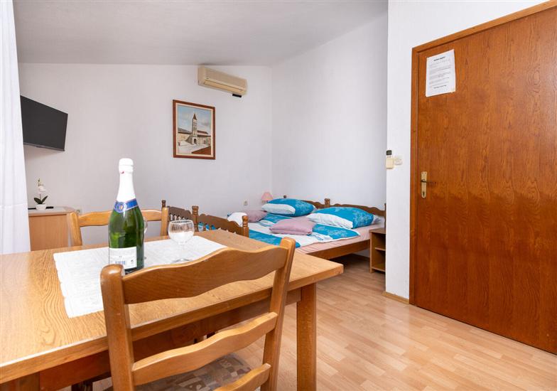 Apartment A2, for 2 persons