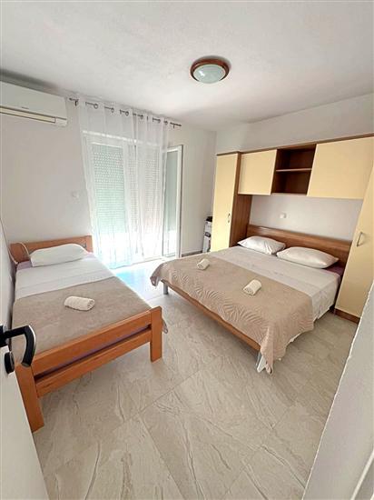 Apartment A2, for 4 persons