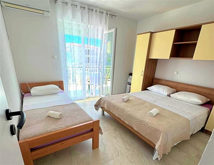 Apartment A2, for 4 persons
