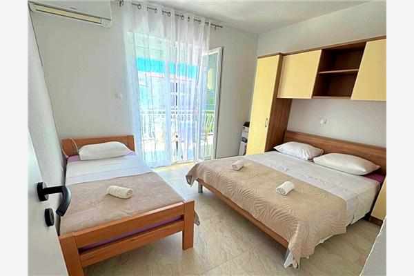 Apartment A2, for 4 persons