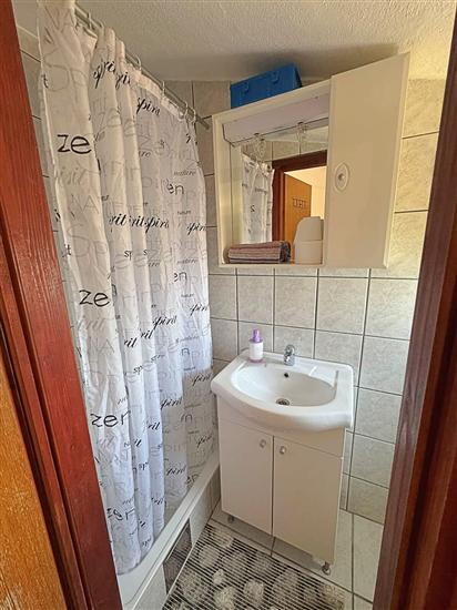 Apartment A4, for 4 persons