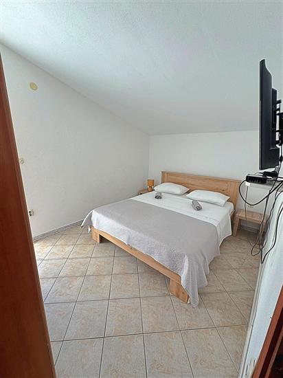 Apartment A4, for 4 persons