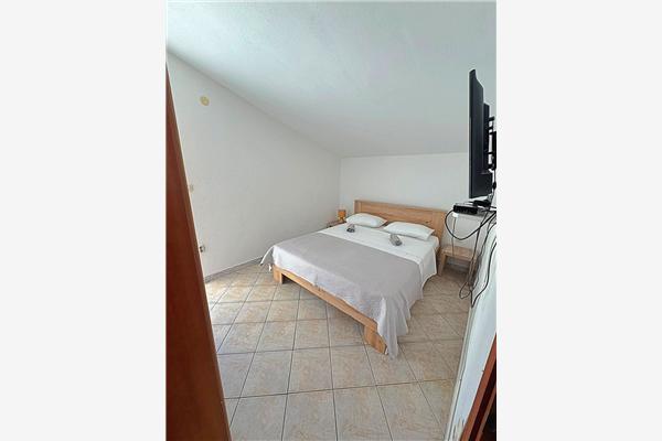 Apartment A4, for 4 persons
