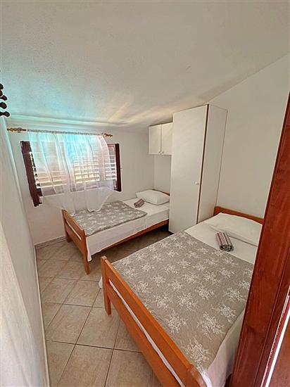 Apartment A4, for 4 persons