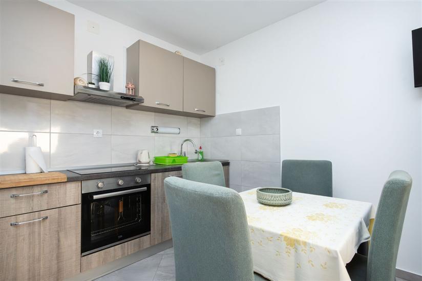 Apartment A1, for 5 persons