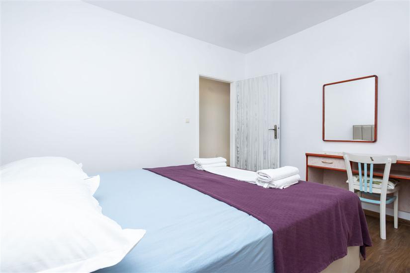 Apartment A1, for 5 persons