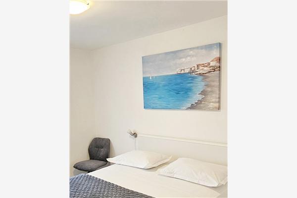 Apartment A1, for 6 persons