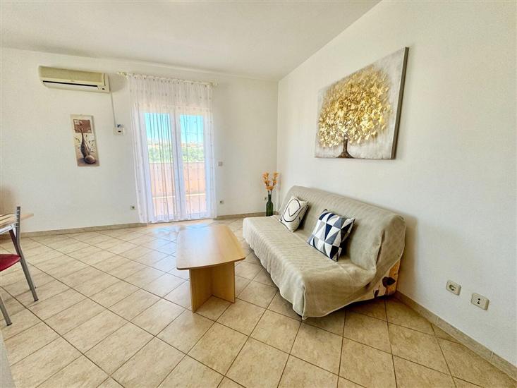 Apartment A6, for 4 persons