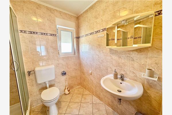 Apartment A7, for 6 persons