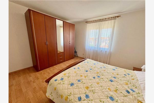 Apartment A7, for 6 persons