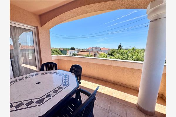 Apartment A7, for 6 persons