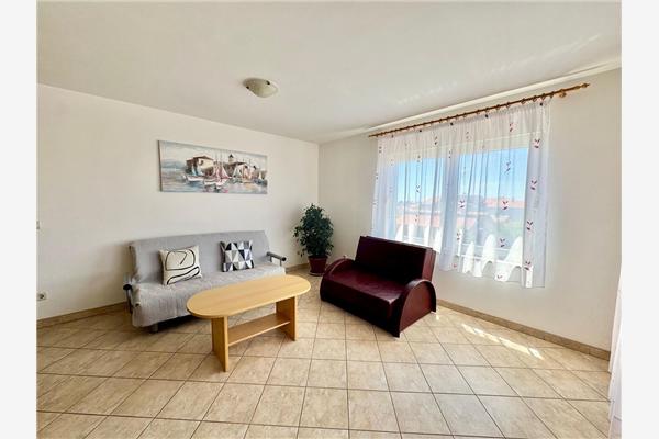 Apartment A7, for 6 persons