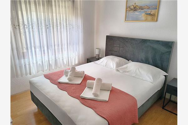 Apartment A1, for 5 persons