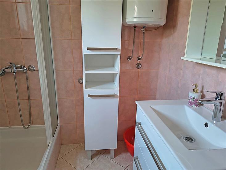 Apartment A2, for 5 persons