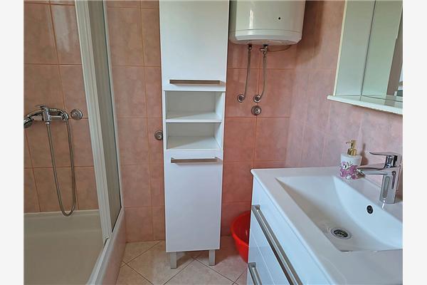 Apartment A2, for 5 persons