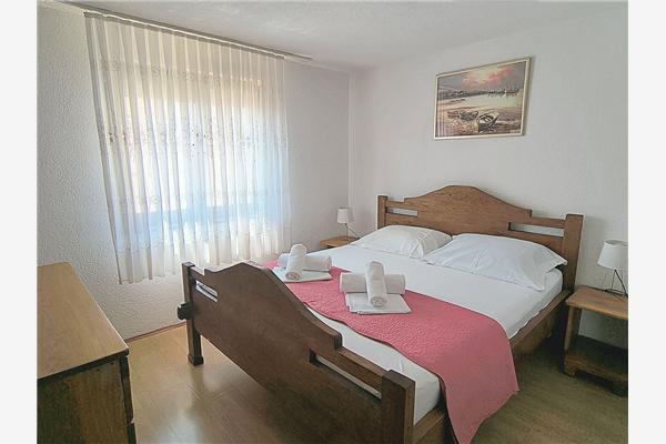 Apartment A2, for 5 persons