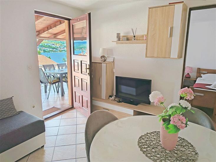 Apartment A2, for 5 persons