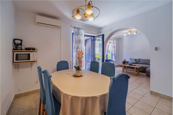 Apartment A1, for 4 persons