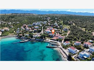 Apartments Beachfront Jakišnica Jakisnica, Size 45.00 m2, Airline distance to the sea 40 m, Airline distance to town centre 200 m