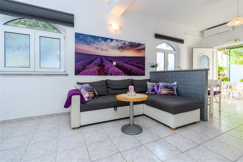 Apartment A2, for 3 persons