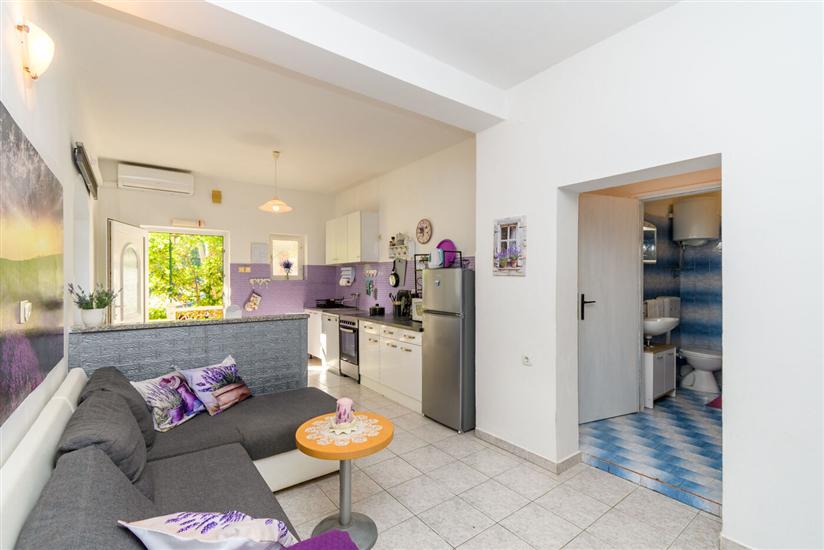 Apartment A2, for 3 persons