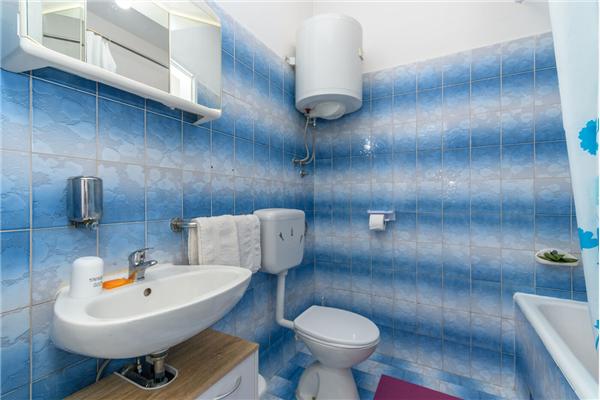 Apartment A2, for 3 persons