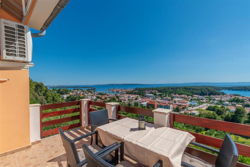 Apartment A2, for 4 persons