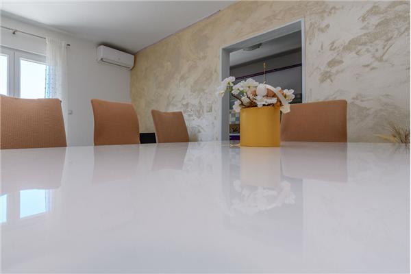 Apartment A2, for 8 persons