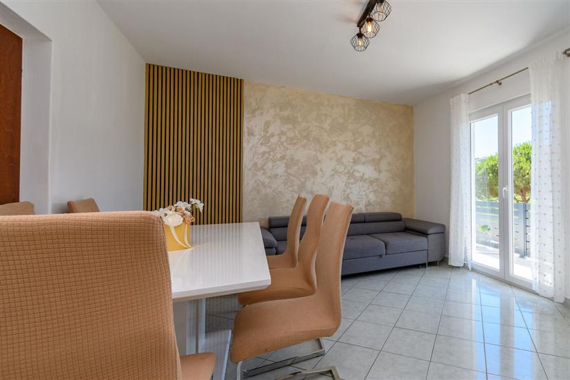 Apartment A2, for 8 persons
