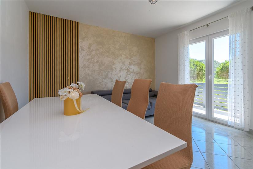 Apartment A2, for 8 persons