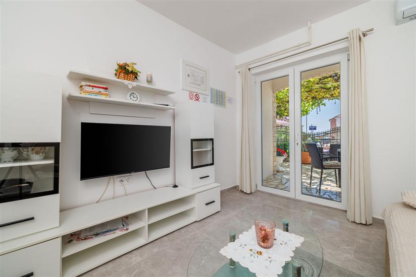 Apartment A1, for 3 persons
