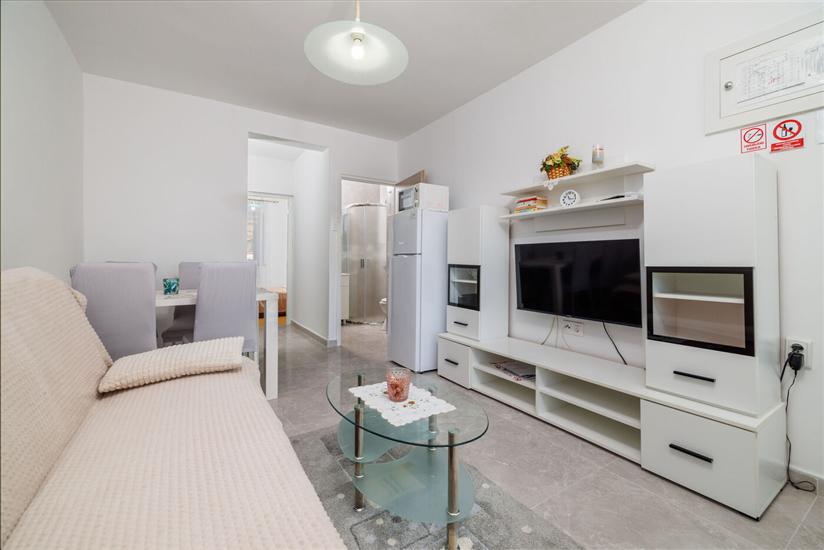 Apartment A1, for 3 persons